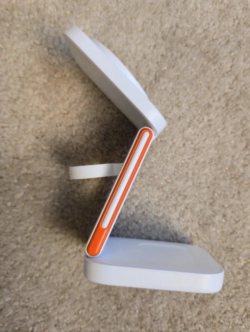 Qi 3-in-1 Wireless Charger HT-Z28